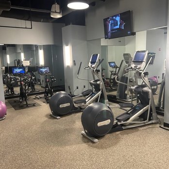 Kimpton Gray Hotel - Plenty of machines for everyone - Venues & Event Spaces Near Me - Chicago, Illinois