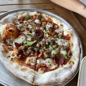 Monkeypod Kitchen by Merriman - Proletariat Pizza - New American Near Me - Kihei, Hawaii