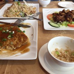 Golden House Vietnamese & Chinese Cusine - Plain omelette, chicken fried rice, lemon grass chicken...Ironman food.