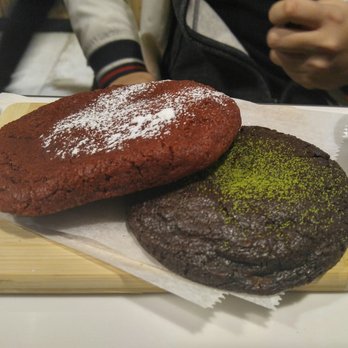 Spot Dessert Bar - Red velvet and green tea lava cookies - Desserts Near Me - Flushing, New York Spot Dessert Bar - Red velvet and green tea lava cookies - Desserts Near Me - Flushing, New York