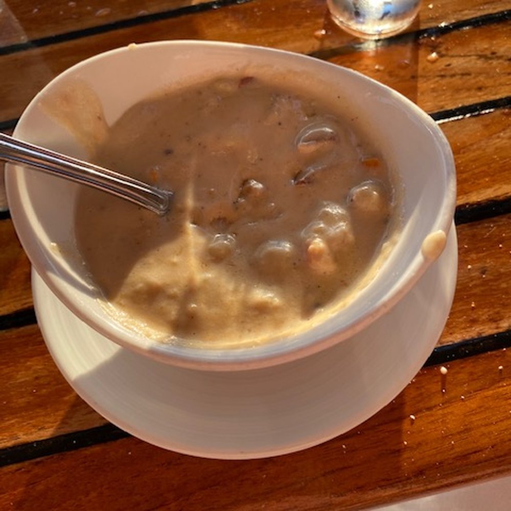 Ray's Café - Clam chowder - Seafood Near Me - Seattle, Washington Ray's Café - Clam chowder - Seafood Near Me - Seattle, Washington