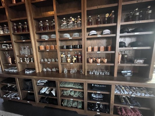 BLACK BAND Distillery by null