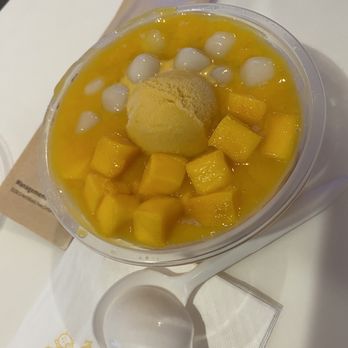 Hui Lau Shan - mango jumbo - Desserts Near Me - Milpitas, California