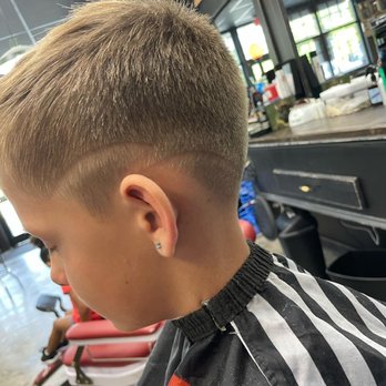 Taylor'D Cutz - Small designs - Barbers Near Me