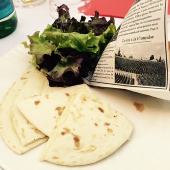 Suelta Verde - Kids meal of quesadillas. With salad and fries. - Latin American Near Me - Lyon, 69