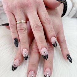 Julie's Advanced Skin Care & Nails