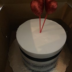 Elite Cake Creations - Vanilla cake with Buttercream Frosting