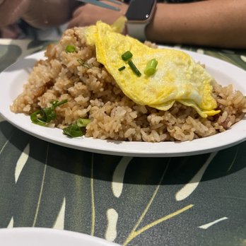 808 Grindz Cafe - Fried Rice - Cafes Near Me - Lahaina, Hawaii