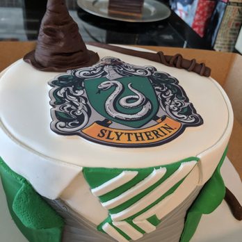 Behind The Sweets - Slytherin cake! - Cupcakes Near Me Behind The Sweets - Slytherin cake! - Cupcakes Near Me