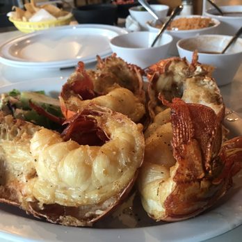 Las Brisas - Large order of lobster - Seafood Near Me - Puerto Nuevo, BCN Las Brisas - Large order of lobster - Seafood Near Me - Puerto Nuevo, BCN