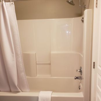 Canterra Suites Hotel - Shower @canterra suites - Hotels Near Me - Edmonton, Alberta Canterra Suites Hotel - Shower @canterra suites - Hotels Near Me - Edmonton, Alberta