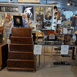 Smart Collectibles booth