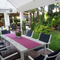 Gasthaus zur Krone - Schoene Sitzplätze im Garten