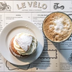 Le Vélo - Semla & cappuccino