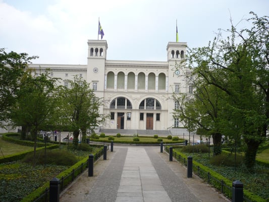 Hamburger Bahnhof - Contemporary Art National Gallery by null