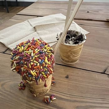 FoMu - Chocolate icecream with sprinkles and cookies and cream - Ice Cream & Frozen Yogurt Near Me - Boston, Massachusetts