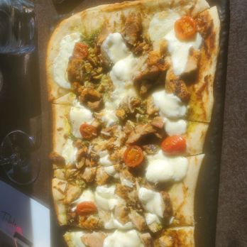 Laurentia Vineyard and Winery - Chicken pesto flatbread - Wineries Near Me - Madison, Ohio Laurentia Vineyard and Winery - Chicken pesto flatbread - Wineries Near Me - Madison, Ohio