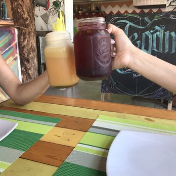 Clorofila - Mojoto virgin with blackberries and kiin drinks. - Vegan Near Me - Playa del Carmen, ROO Clorofila - Mojoto virgin with blackberries and kiin drinks. - Vegan Near Me - Playa del Carmen, ROO