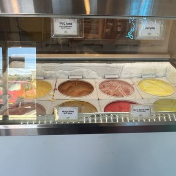 Tropical Dreams - Ice Cream & Frozen Yogurt Near Me - Kapaa, Hawaii