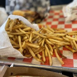 Ritzy's Clintonville - Shoestring French Fry (large enough for 3 people)