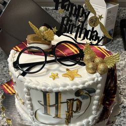 CarmenGarza Sweets - Harry Potter Cake