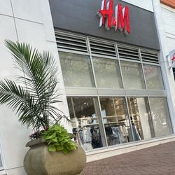 H&M