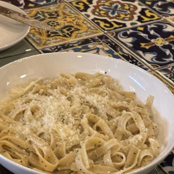 La Veneta - Fettuccine Cacio & Pepe - Italian Near Me - Gallatin, Tennessee La Veneta - Fettuccine Cacio & Pepe - Italian Near Me - Gallatin, Tennessee