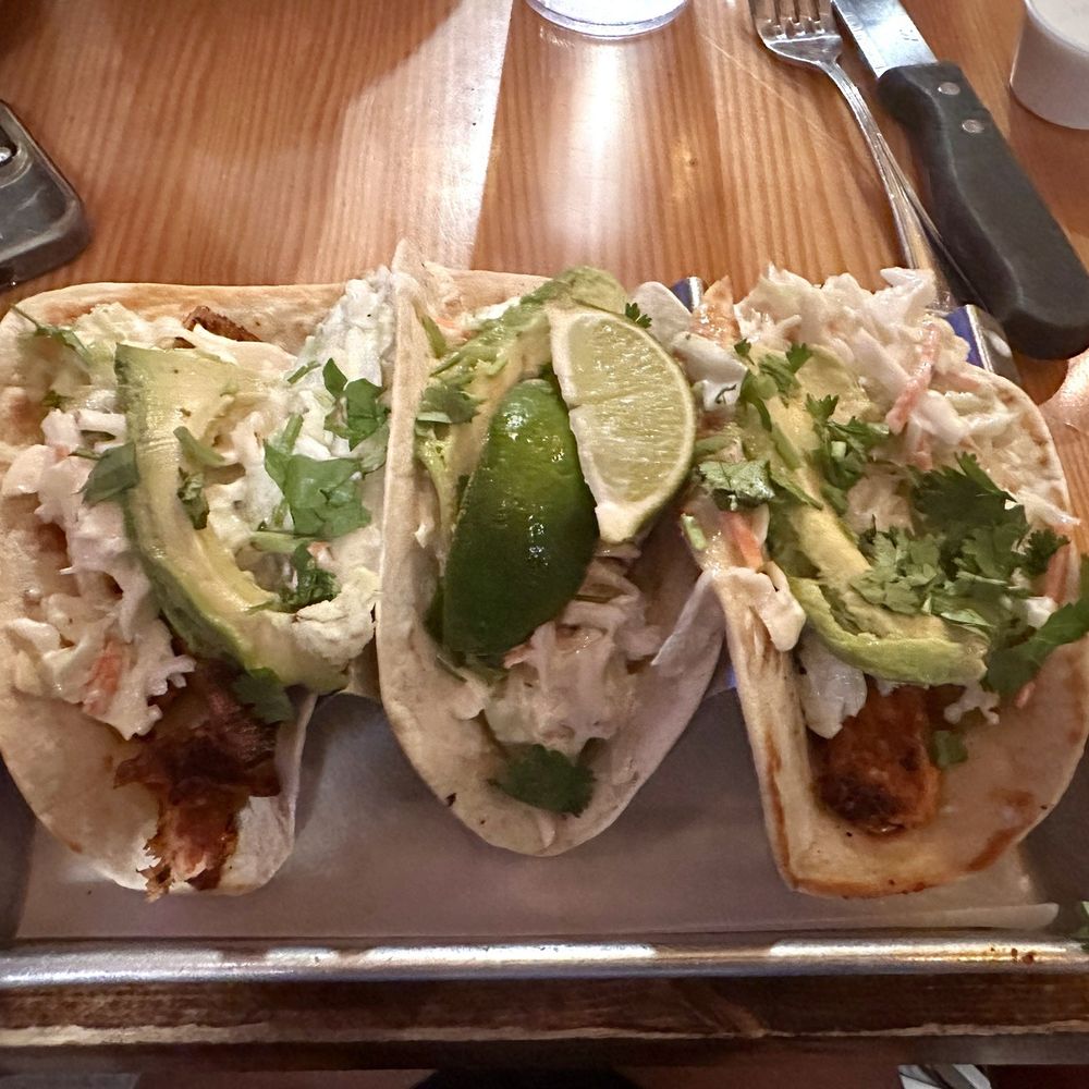 The Som: Burgers + Beer - Fish tacos - Pubs Near Me - Burlington, Iowa The Som: Burgers + Beer - Fish tacos - Pubs Near Me - Burlington, Iowa