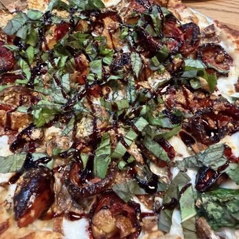 Hideaway Pizza - Mount Mushmore - Pizza Near Me - Fort Worth, Texas