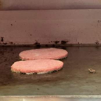 Nation's Giant Hamburgers - 8'26 - frozen, bland tasteless. NOT worth the 15-20m wait - Burgers Near Me - Fairfield, California Nation's Giant Hamburgers - 8'26 - frozen, bland tasteless. NOT worth the 15-20m wait - Burgers Near Me - Fairfield, California
