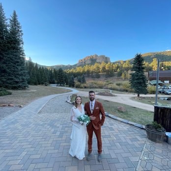 Mountain View Ranch by Wedgewood Weddings - Right after our Verona at the happy hour outside patio! Beautiful view! - Venues & Event Spaces Near Me - Pine, Colorado Mountain View Ranch by Wedgewood Weddings - Right after our Verona at the happy hour outside patio! Beautiful view! - Venues & Event Spaces Near Me - Pine, Colorado