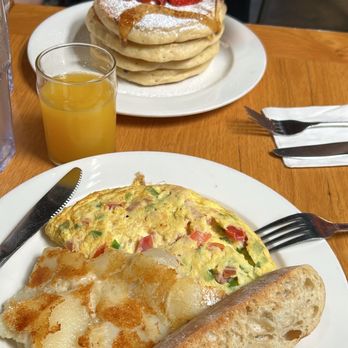 The Peach Cafe - New American Near Me - Monrovia, California The Peach Cafe - New American Near Me - Monrovia, California