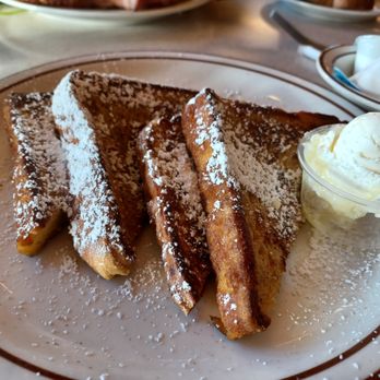 Bob’s Big Boy - French Toast - American Near Me - Burbank, California