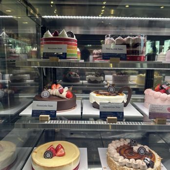 Paris Baguette - Coffee & Tea Near Me - Virginia Beach, Virginia