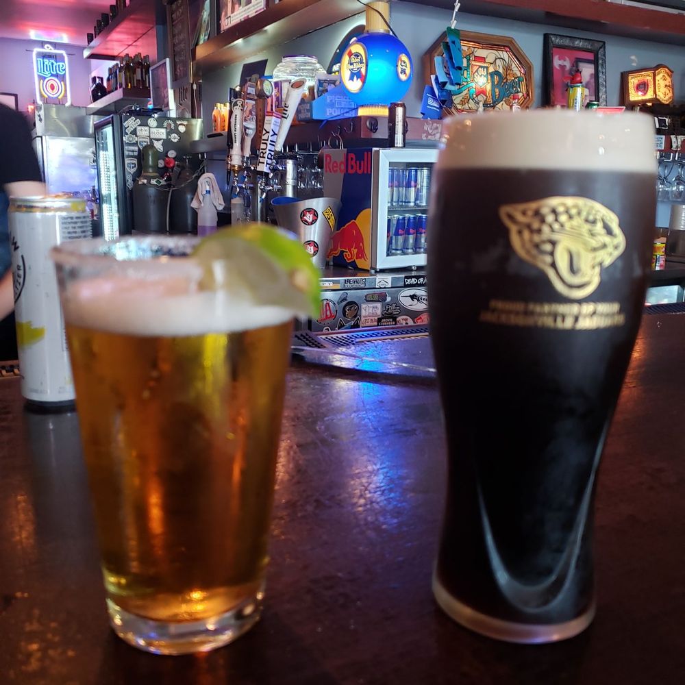 The Best 10 Bars near VyStar Veterans Memorial Arena in Jacksonville