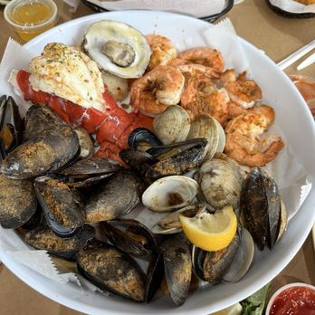 L P Steamers - Boat Load of Food - Seafood Near Me - Baltimore, Maryland L P Steamers - Boat Load of Food - Seafood Near Me - Baltimore, Maryland