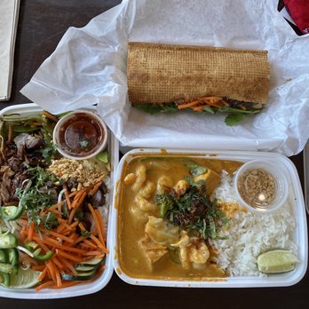 Asian Box - Banh Mi Red Curry Rice box - Asian Fusion Near Me - Burlingame, California Asian Box - Banh Mi Red Curry Rice box - Asian Fusion Near Me - Burlingame, California