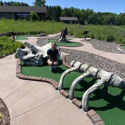 me & the stegosaurus hole in minigolf!