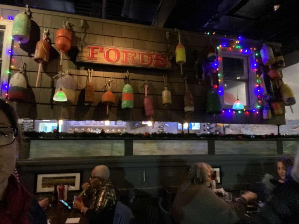 Ford's Fish Shack - Ashburn