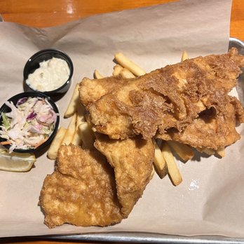 Brick House Tavern + Tap - Fish & Chips - Bars Near Me - South Plainfield, New Jersey