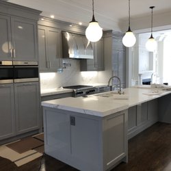 Cameron's Painting - This is the finished product of our Beacon St project. Done in a High gloss finish.