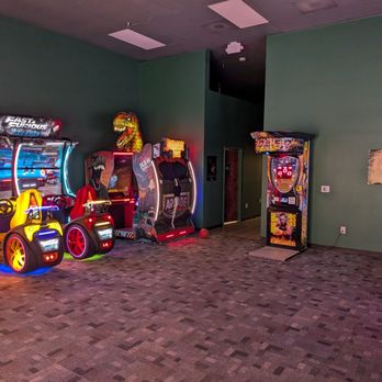 Miller's on Robinhood - Sports Bars Near Me - Winston-Salem, North Carolina