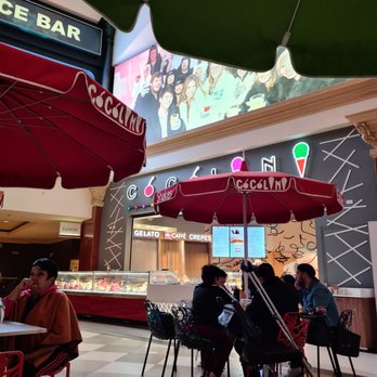 Cocolini - Seating - Ice Cream & Frozen Yogurt Near Me - Las Vegas, Nevada