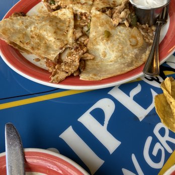 Jaripeo Mexican Grill - The nasty chicken or whatever meat this is!! - Mexican Near Me - Appleton, Wisconsin