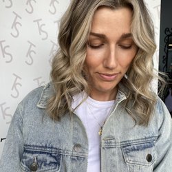 Top Shop Salon Spa - Https://www.topshopsalon.com