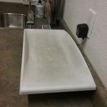 Reno Hospital For Cats - cat scale - Veterinarians Near Me - Reno, Nevada