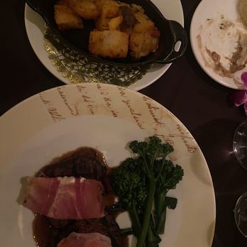 Don Vito's - tournedos of beef (filet mignon) and potato's - Italian Near Me - Las Vegas, Nevada Don Vito's - tournedos of beef (filet mignon) and potato's - Italian Near Me - Las Vegas, Nevada