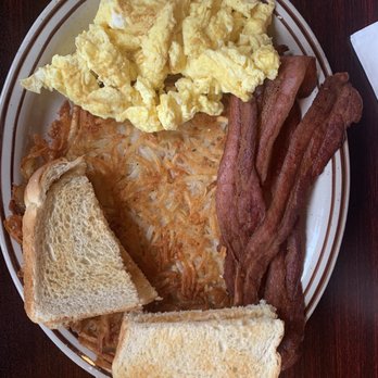 Riverwalk Restaurant - Eggs, bacon, has browns and toast. - Breakfast & Brunch Near Me - Astoria, Oregon Riverwalk Restaurant - Eggs, bacon, has browns and toast. - Breakfast & Brunch Near Me - Astoria, Oregon