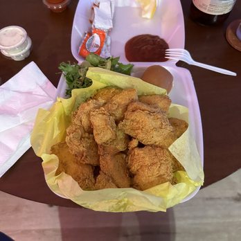 Charlie's Fish & Chips - Orange Roughy Special - Soul Food Near Me - Los Angeles, California