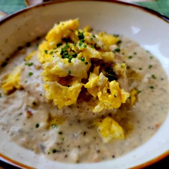 Gallery On The Park - Biscuits & Gravy - Breakfast & Brunch Near Me - San Antonio, Texas Gallery On The Park - Biscuits & Gravy - Breakfast & Brunch Near Me - San Antonio, Texas
